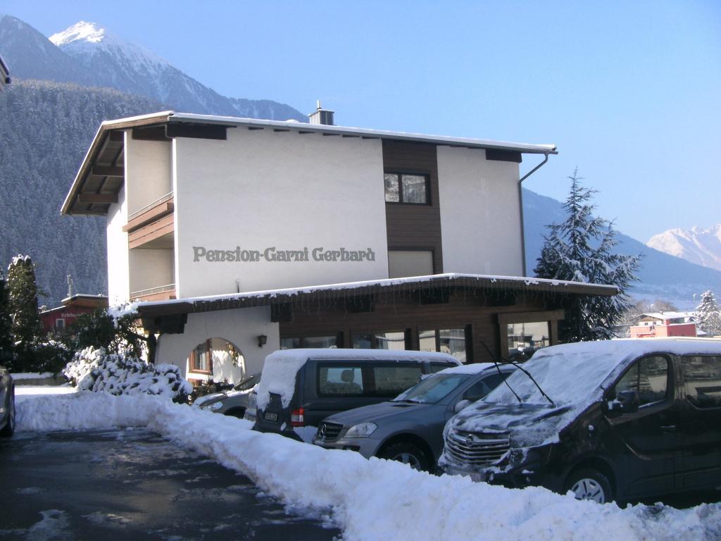 Pension Garni Gerhard Oetz Exterior photo