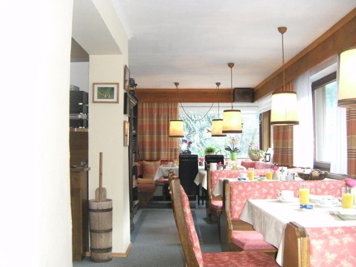Pension Garni Gerhard Oetz Exterior photo